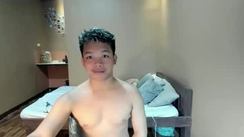 Adrian online show from 05-08-26, 02:33