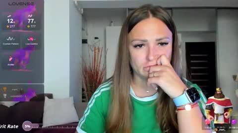   BeyonceDoll       Twitter DollBeyonce    online show from 09-10-25, 02:50