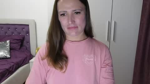   BeyonceDoll       Twitter DollBeyonce    online show from 04-16-26, 05:47