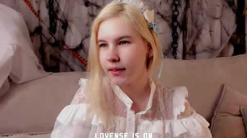 Eliz online show from 11-06-25, 02:01