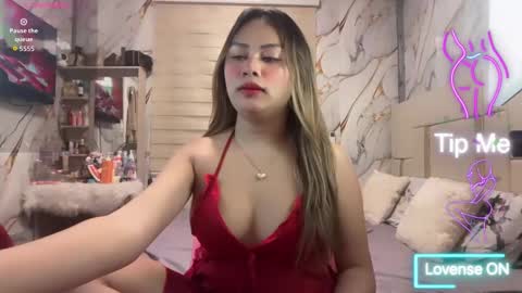 MAXINE online show from 03-18-26, 01:58