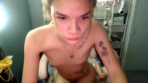 bhee52 online show from 05-22-26, 04:52