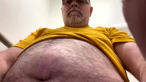 Snapshot of biaggiohint74 chatting on 10-03-25, 11:40 Badger online show from 10-03-25, 11:40