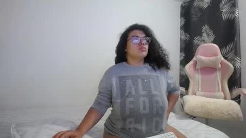 Bianca Tuesday to Sunday from 2am to 6am UTC-5 online show from 11-29-25, 09:34