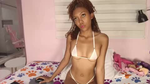 biancaa__18 online show from 10-08-25, 07:22
