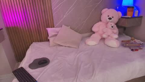Snapshot of biancaa__18 chatting on 05-23-26, 07:40 biancaa__18 online show from 05-23-26, 07:40