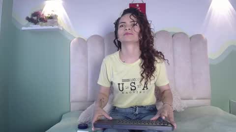 Bianca online show from 12-22-25, 11:51