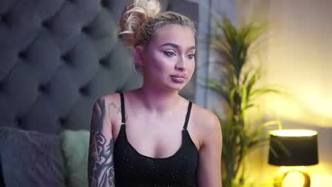  Bianka  online show from 06-15-26, 08:22