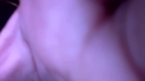 Snapshot of bibabiegirl chatting on 10-18-25, 02:47 bibabiegirl online show from 10-18-25, 02:47