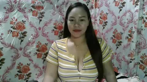 Snapshot of big_buttasian chatting on 12-05-24, 10:12 Grace - online show from 12-05-24, 10:12