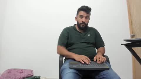 Snapshot of big_dad69 chatting on 11-13-25, 10:41 Tommy online show from 11-13-25, 10:41