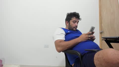 Snapshot of big_dad69 chatting on 12-13-25, 11:32 Tommy online show from 12-13-25, 11:32