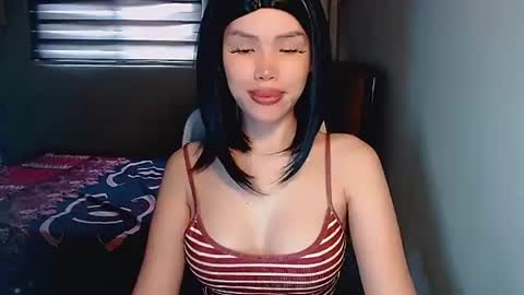 Mia online show from 07-07-26, 01:19