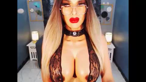 Loraine Cruz online show from 05-14-26, 04:52
