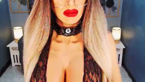 Snapshot of bigbomblhoraine chatting on 06-24-26, 07:18 Loraine Cruz online show from 06-24-26, 07:18