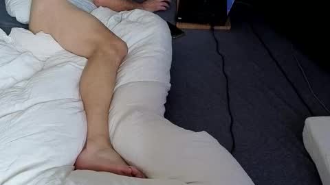 8 inch big head throbbing gristle online show from 10-12-25, 09:30