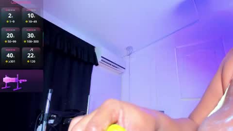 Snapshot of bigboobs_violeta chatting on 04-28-26, 02:27 VIOLETA online show from 04-28-26, 02:27