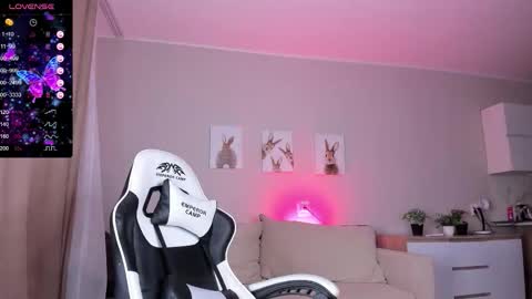 Alise online show from 12-16-25, 11:26