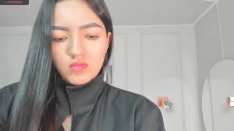 Snapshot of bigboobsnaughty1 chatting on 10-15-25, 10:04 online show from 10-15-25, 10:04