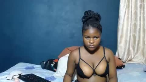 Snapshot of bigbooby55 chatting on 10-27-25, 01:20 bigbooby55 online show from 10-27-25, 01:20
