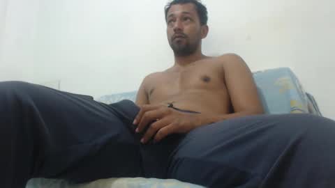 Snapshot of bigcock_hair chatting on 02-25-25, 04:10 bigcock_hair online show from 02-25-25, 04:10