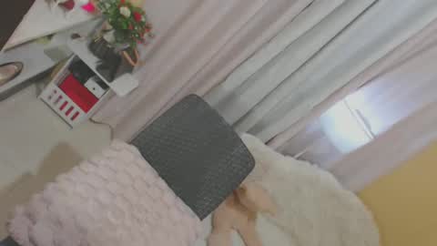 Yeng online show from 12-28-24, 11:41