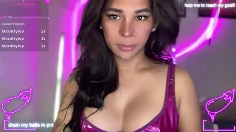 queen amanda online show from 04-21-26, 05:14