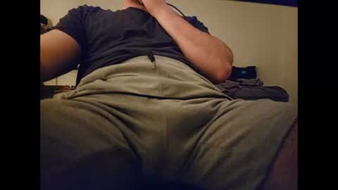 Snapshot of bigcockers8 chatting on 09-17-25, 02:19 bigcockers8 online show from 09-17-25, 02:19