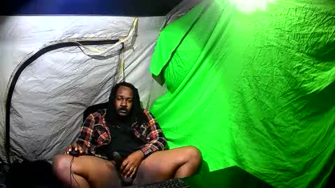 Snapshot of bigcumblackcok chatting on 11-29-25, 05:27 Real BBC online show from 11-29-25, 05:27