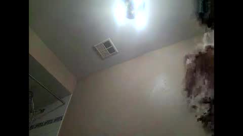 Snapshot of bigcumcanada chatting on 11-06-25, 10:32 bg online show from 11-06-25, 10:32