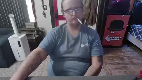 Darryl online show from 11-14-25, 02:05