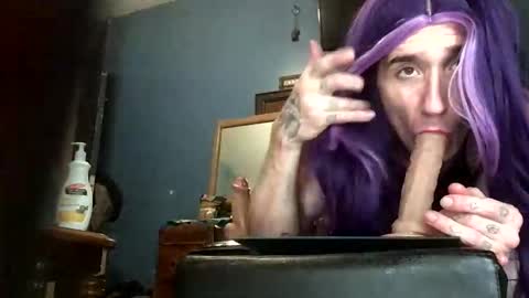 Snapshot of bigdickbandito3737 chatting on 06-07-26, 01:15 bigdickbandito3737 online show from 06-07-26, 01:15