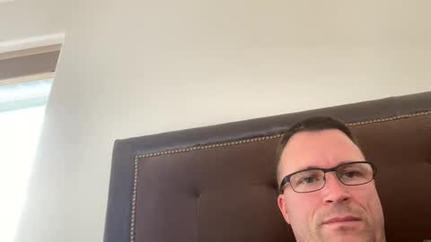 bigger22332233 online show from 01-08-25, 07:24