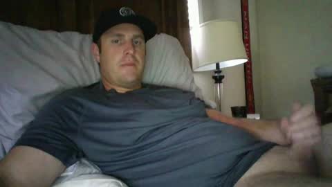 Snapshot of biggie19523064 chatting on 06-25-26, 03:05 biggie19523064 online show from 06-25-26, 03:05