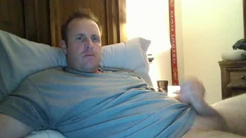 Snapshot of biggie19523064 chatting on 06-26-26, 06:29 biggie19523064 online show from 06-26-26, 06:29