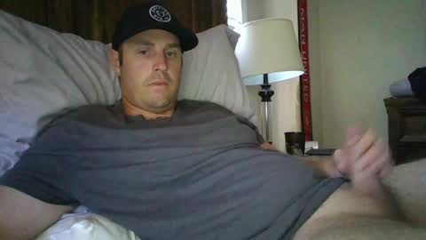 Snapshot of biggie19523064 chatting on 06-28-26, 08:04 biggie19523064 online show from 06-28-26, 08:04