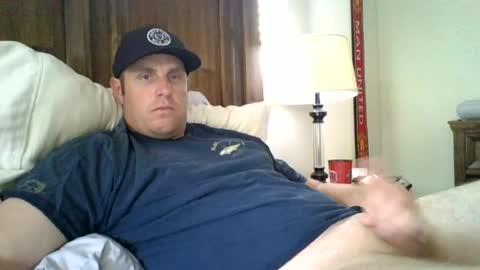 Snapshot of biggie19523064 chatting on 07-26-26, 07:43 biggie19523064 online show from 07-26-26, 07:43