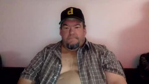 Snapshot of bigguyforyou1981 chatting on 10-26-25, 01:39 bigguyforyou1981 online show from 10-26-25, 01:39