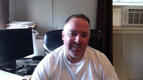 Snapshot of biggy9877 chatting on 10-02-25, 03:30 biggy9877 online show from 10-02-25, 03:30