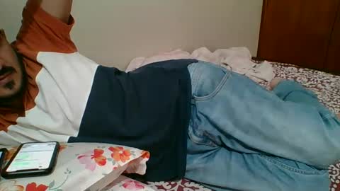 Snapshot of bighandsomesatisfy chatting on 01-30-25, 09:04 bighandsomesatisfy online show from 01-30-25, 09:04