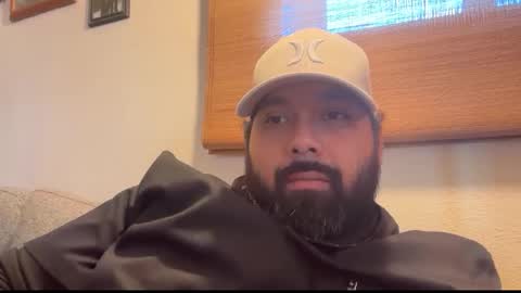 Snapshot of bigheadaddy90 chatting on 12-16-25, 03:17 Daniel Noelia online show from 12-16-25, 03:17