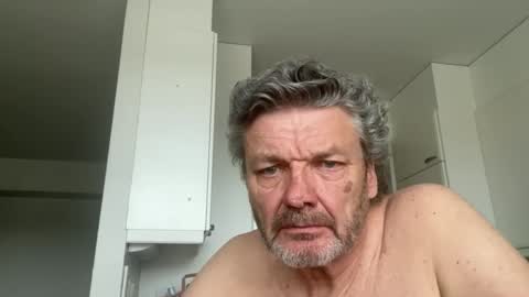 Snapshot of bigheart60 chatting on 05-10-26, 11:04 bigheart60 online show from 05-10-26, 11:04