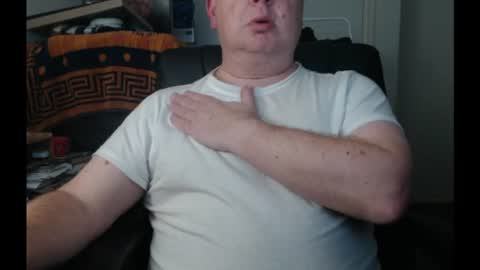 Snapshot of bighorn1981 chatting on 07-26-26, 02:13 bighorn1981 online show from 07-26-26, 02:13