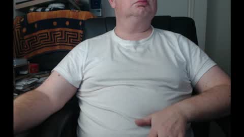 Snapshot of bighorn1981 chatting on 08-04-26, 01:14 bighorn1981 online show from 08-04-26, 01:14