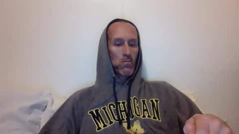 Chaz online show from 09-16-25, 04:46