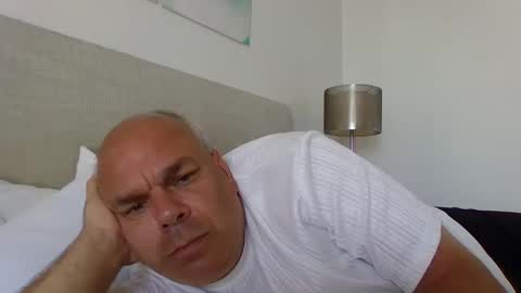 Snapshot of bigmeatman67 chatting on 10-31-25, 08:21 bigmeatman67 online show from 10-31-25, 08:21