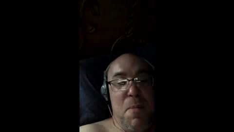 bigmike197167 online show from 12-04-25, 05:50
