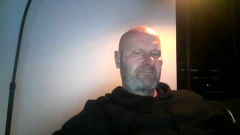Snapshot of bigmike3339 chatting on 12-30-24, 06:05 bigmike3339 online show from 12-30-24, 06:05