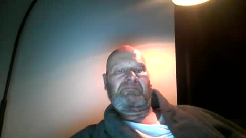 Snapshot of bigmike3339 chatting on 01-06-25, 04:36 bigmike3339 online show from 01-06-25, 04:36