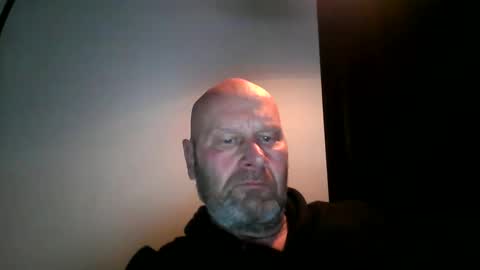 Snapshot of bigmike3339 chatting on 01-09-25, 05:54 bigmike3339 online show from 01-09-25, 05:54